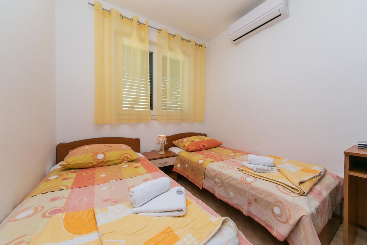 Apartments Sekulic Brela Εξωτερικό φωτογραφία