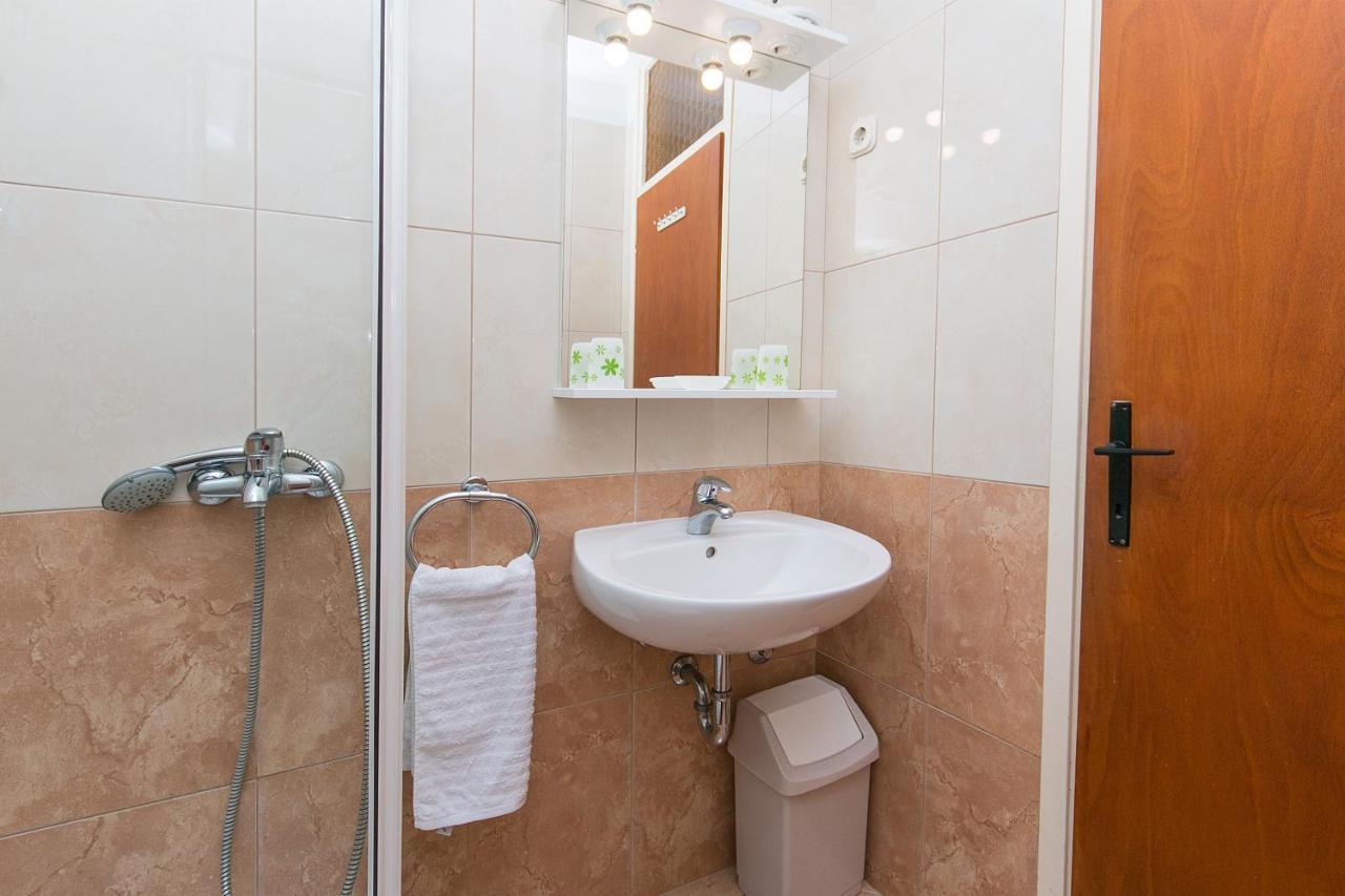 Apartments Sekulic Brela Εξωτερικό φωτογραφία